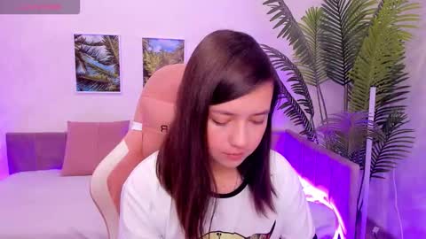 Snapshot of lina_brownie chatting on October 9, 3:04 am Lina online show from October 9, 3:04 am
