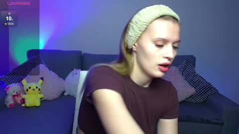 lina_bush online show from January 22, 1:00 pm