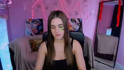 Snapshot of lina_fox12 chatting on July 3, 12:11 pm lina_fox12 online show from July 3, 12:11 pm