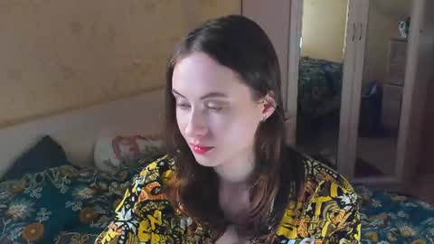 Snapshot of lina_n_kitty chatting on July 9, 7:01 am Lina - online show from July 9, 7:01 am
