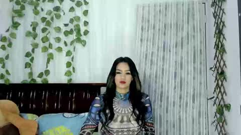 paola online show from January 8, 11:09 pm