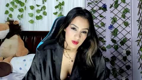 paola online show from February 20, 10:37 pm