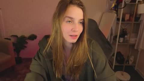 LINA online show from March 27, 1:11 am