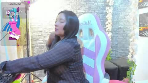 Snapshot of lina_sanchezih chatting on April 29, 9:10 pm LINA SANCHEZ online show from April 29, 9:10 pm