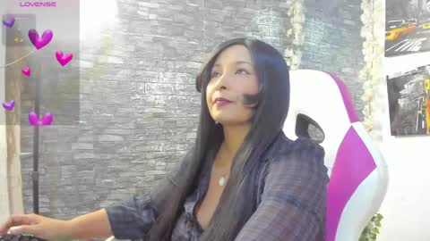 Snapshot of lina_sanchezih chatting on May 26, 1:40 pm LINA SANCHEZ online show from May 26, 1:40 pm