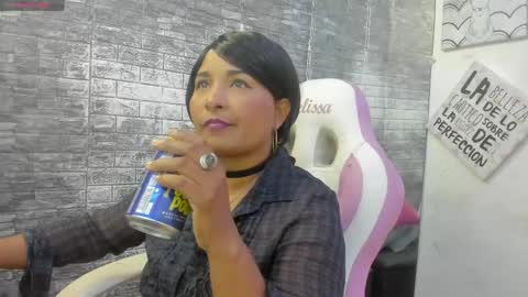 Snapshot of lina_sanchezih chatting on June 6, 9:41 pm LINA SANCHEZ online show from June 6, 9:41 pm