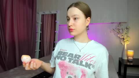 Lina online show from April 12, 1:21 am