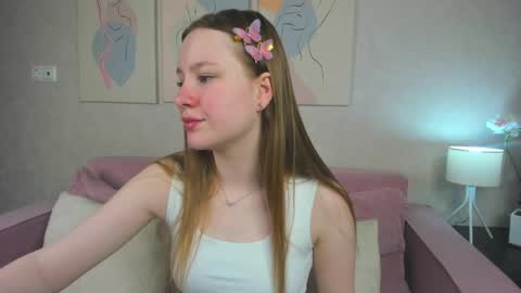 Snapshot of lina_smilee chatting on May 4, 1:12 am Lina online show from May 4, 1:12 am