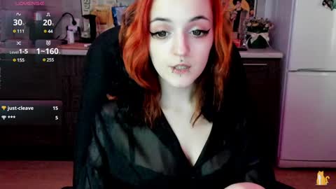 Snapshot of lina_tyaan chatting on December 11, 12:12 pm Lina 3 1715622743 online show from December 11, 12:12 pm