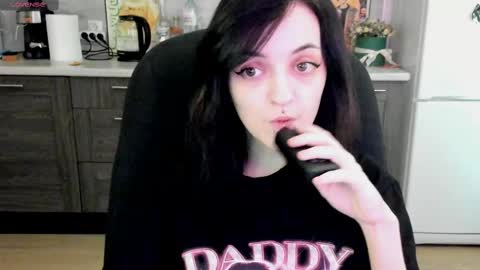 Snapshot of lina_tyaan chatting on March 11, 7:48 am Lina 3 1715622743 online show from March 11, 7:48 am