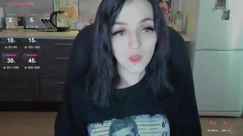 Snapshot of lina_tyaan chatting on October 1, 8:20 am Lina 3 1715622743 online show from October 1, 8:20 am