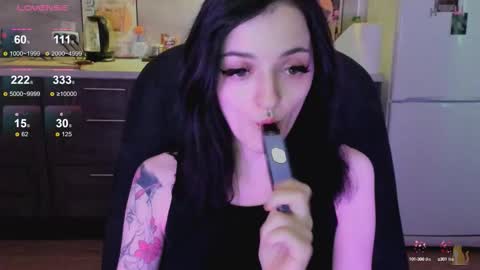 Snapshot of lina_tyaan chatting on October 4, 6:33 am Lina 3 1715622743 online show from October 4, 6:33 am