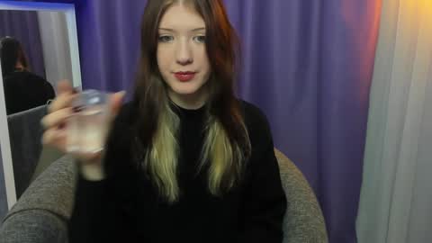 Lina online show from December 19, 8:55 pm