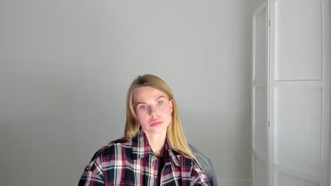 Snapshot of linabey chatting on October 24, 3:08 pm linabey online show from October 24, 3:08 pm