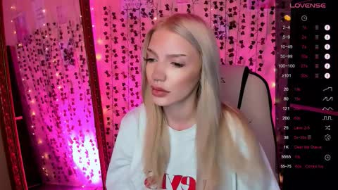 Lina online show from March 31, 2:35 am