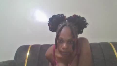 Snapshot of linahusu chatting on November 17, 7:52 pm linahusu online show from November 17, 7:52 pm