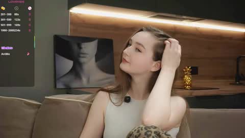 Snapshot of linalure chatting on November 18, 6:23 pm Lina online show from November 18, 6:23 pm