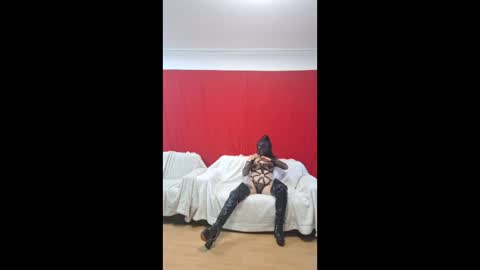 Snapshot of linameyer514718 chatting on March 2, 8:43 am linameyer514718 online show from March 2, 8:43 am