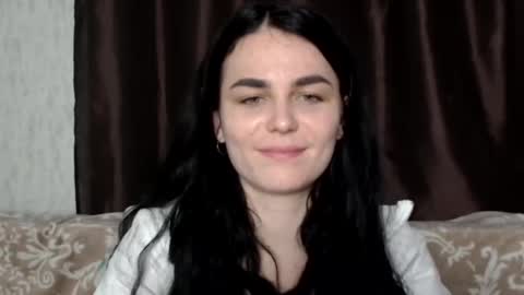 Linda online show from March 4, 10:49 pm