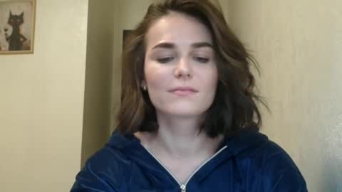 Snapshot of linda_aa chatting on April 27, 8:07 pm Linda online show from April 27, 8:07 pm
