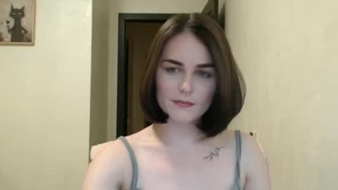 Snapshot of linda_aa chatting on May 11, 6:38 pm Linda online show from May 11, 6:38 pm