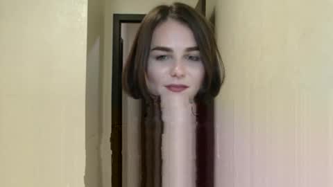 Snapshot of linda_aa chatting on June 9, 9:04 pm Linda online show from June 9, 9:04 pm