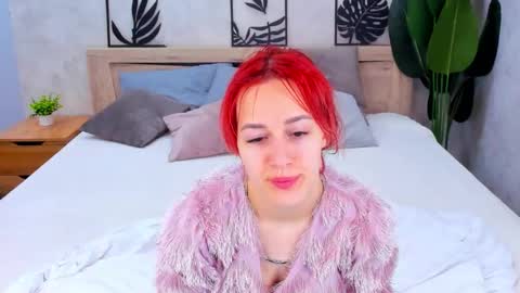 Snapshot of linda_jonys chatting on February 4, 7:14 am Linda online show from February 4, 7:14 am