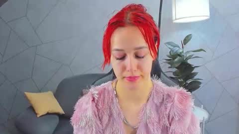 Snapshot of linda_jonys chatting on February 6, 8:07 am Linda online show from February 6, 8:07 am