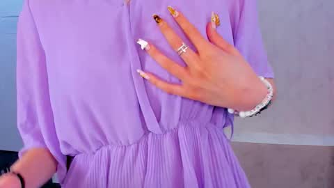 Snapshot of linda_jonys chatting on February 19, 7:48 am Linda online show from February 19, 7:48 am