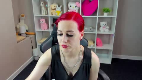 Snapshot of linda_jonys chatting on May 15, 8:32 am Linda online show from May 15, 8:32 am