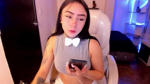Lindaa maria  online show from October 11, 9:57 pm