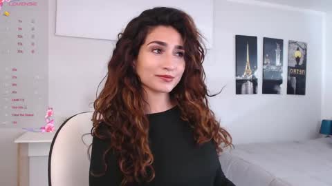 Maria Paula online show from April 13, 12:21 pm