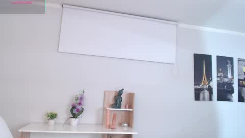 Maria Paula online show from April 18, 12:20 pm