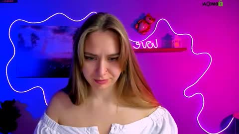 linda_save online show from March 17, 7:50 pm