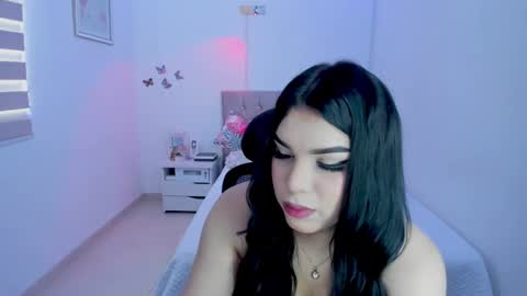   online show from October 5, 6:06 pm