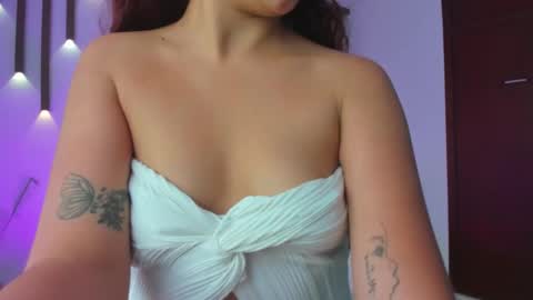 L I N D A online show from March 2, 7:10 pm