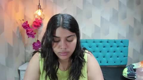    online show from April 4, 12:35 pm