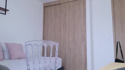 Linda online show from March 7, 9:45 pm