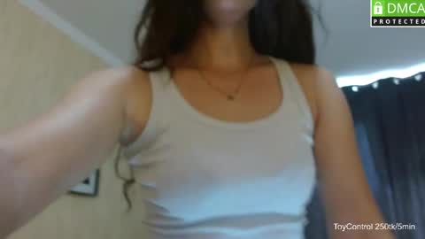 Snapshot of lindaernestine chatting on June 7, 7:45 am LindaErnestine online show from June 7, 7:45 am