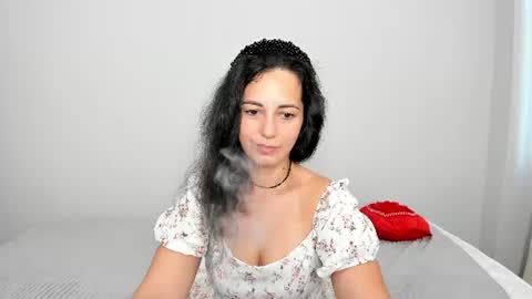 Snapshot of lindainsatiable chatting on June 14, 1:36 am Linda online show from June 14, 1:36 am