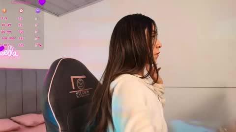 Snapshot of lindsay_tay chatting on February 18, 3:13 am Linda online show from February 18, 3:13 am