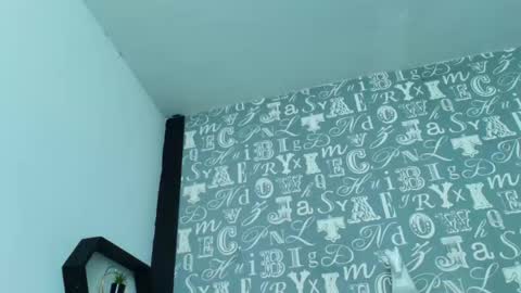  Lindsey  online show from October 31, 11:55 am