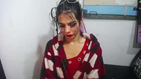 lindsey_2023 online show from January 14, 6:34 am