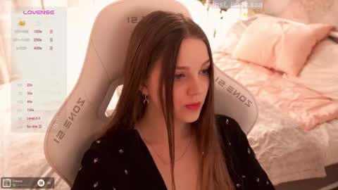 Snapshot of linesssssa chatting on October 29, 3:36 pm linesssssa online show from October 29, 3:36 pm