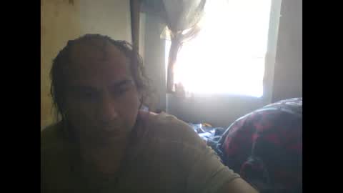 Snapshot of linseyyy chatting on January 17, 7:05 pm belledelfyyy online show from January 17, 7:05 pm