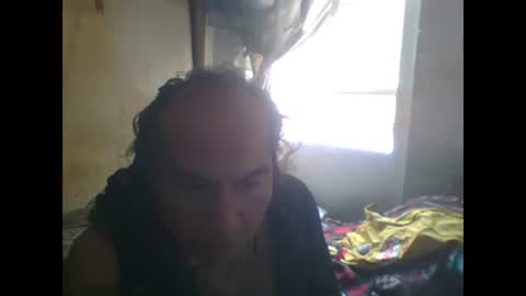 Snapshot of linseyyy chatting on January 19, 6:53 pm belledelfyyy online show from January 19, 6:53 pm