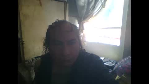 Snapshot of linseyyy chatting on February 4, 7:11 pm belledelfyyy online show from February 4, 7:11 pm