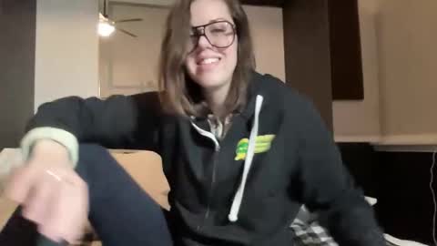 linusloves online show from February 15, 9:55 pm