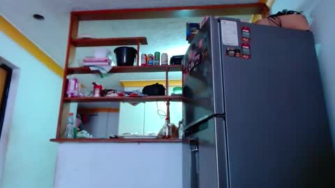 Snapshot of lion_grr chatting on October 15, 2:50 pm lion_grr online show from October 15, 2:50 pm