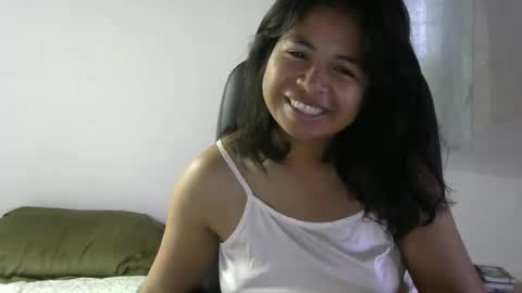 liora online show from April 3, 3:37 am